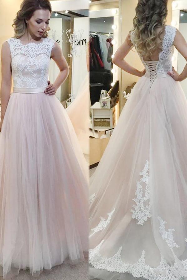 A-Linie Tüll Sweep Schleppe Brautkleid mit Spitzenapplikation WD180