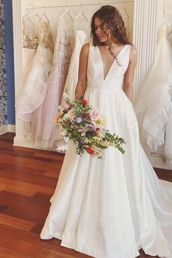 A-Linie V-Ausschnitt Elfenbein Satin Schlichte Elegante Brautkleider WD488