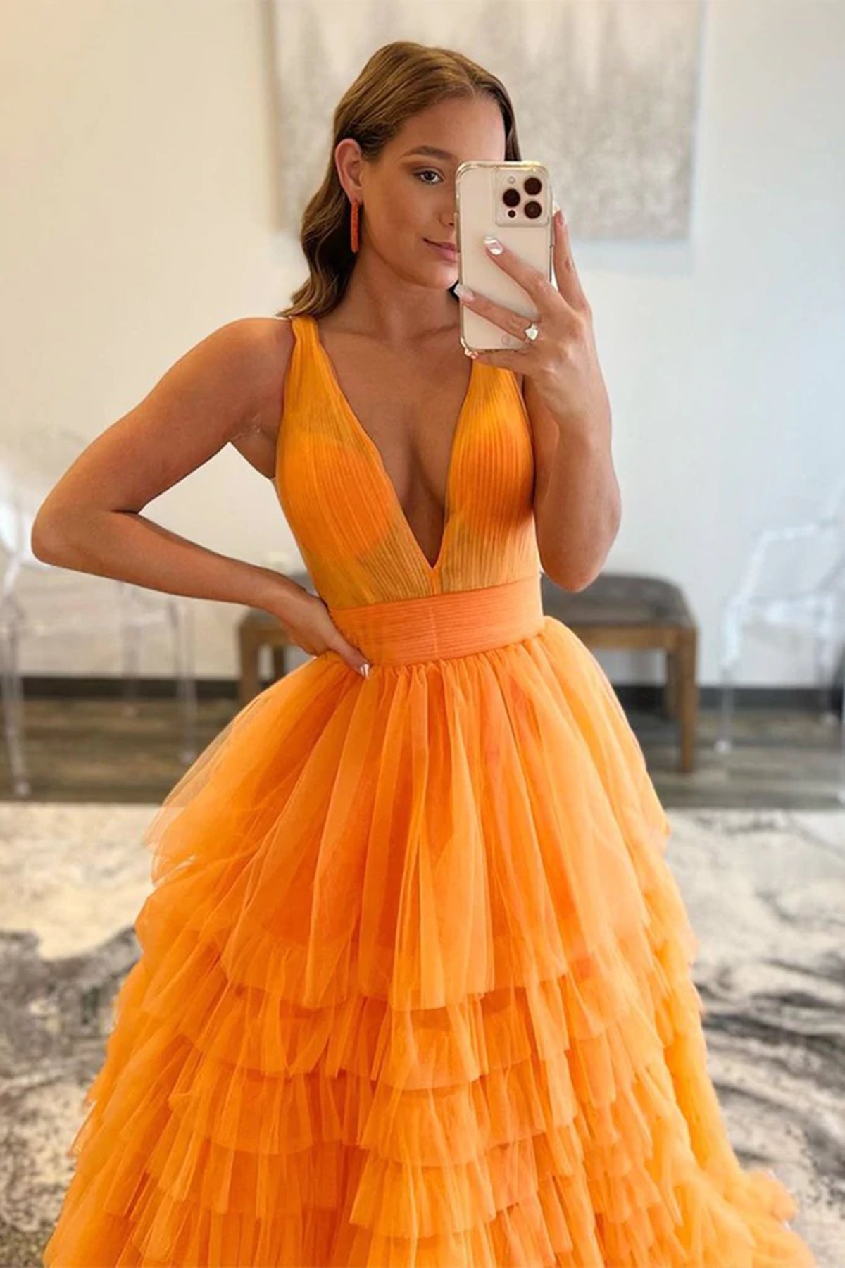 A-Linie V-Ausschnitt Lagen Tüll Lange Ballkleider Orange Formale Abendkleider