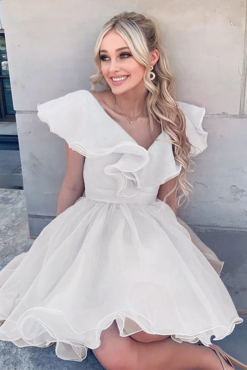 Agatha | Vestido de fiesta de organza con volantes y escote en V en línea A