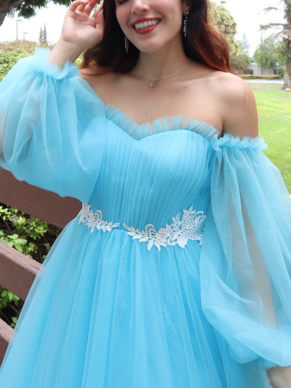 A-Linie/Elegant Off-the-Shoulder Tüll Applikationen Lange Ärmel Bodenlang Ballkleider