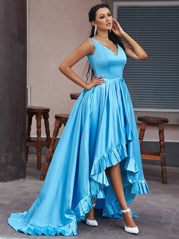 Vestidos de fiesta elegantes de satén con volantes, escote en V, sin mangas y asimétricos