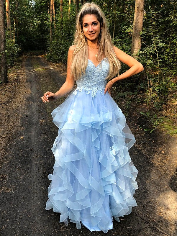 Vestidos de fiesta elegantes de corte A con tirantes finos, sin mangas, apliques de organza y largo hasta el suelo