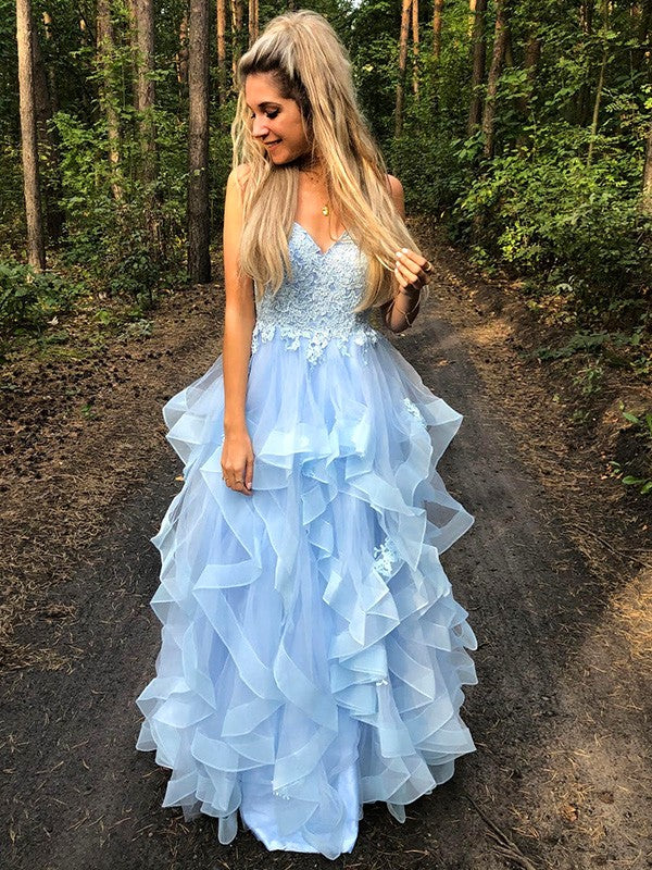 Vestidos de fiesta elegantes de corte A con tirantes finos, sin mangas, apliques de organza y largo hasta el suelo