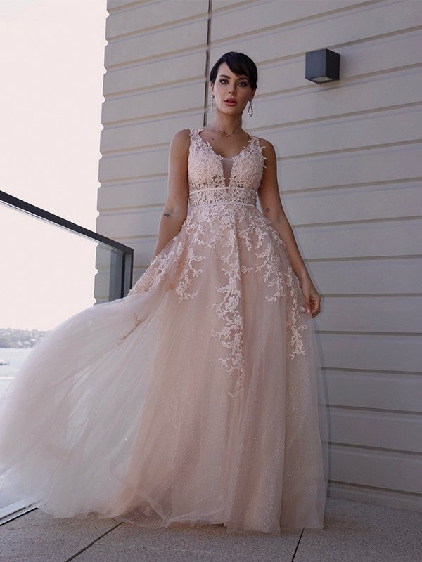 Vestidos de fiesta elegantes de corte A con apliques de tul y escote redondo sin mangas
