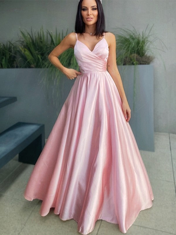 Vestidos de fiesta elegantes de satén con escote en V, fruncidos, sin mangas y hasta el suelo