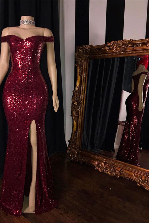 Vestido de fiesta asequible de sirena larga con hombros descubiertos, lentejuelas y abertura