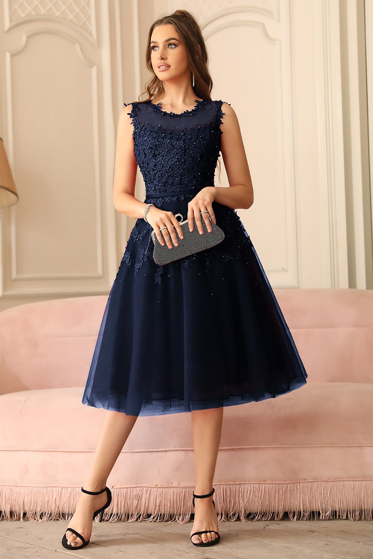 Amazing A-Line Scoop Sleeveless Lace Short Bridesmaid Dresses – Sunnderly