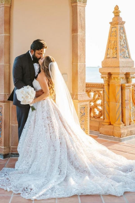 Beautiful A-Line Long White Sleeveless Wedding Dresses With Lace