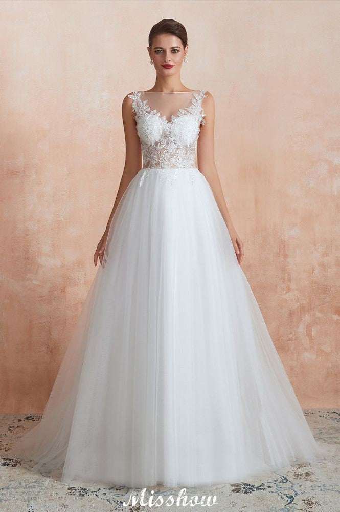 Wunderschönes weißes Brautkleid mit Bateau-Ausschnitt und glitzernden Pailletten