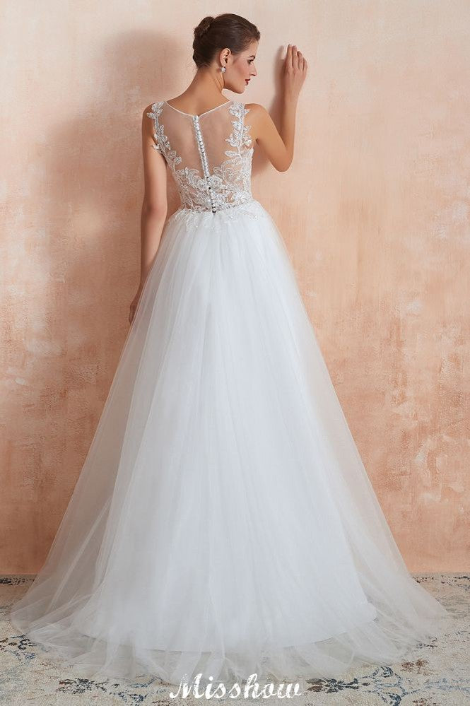 Wunderschönes weißes Brautkleid mit Bateau-Ausschnitt und glitzernden Pailletten
