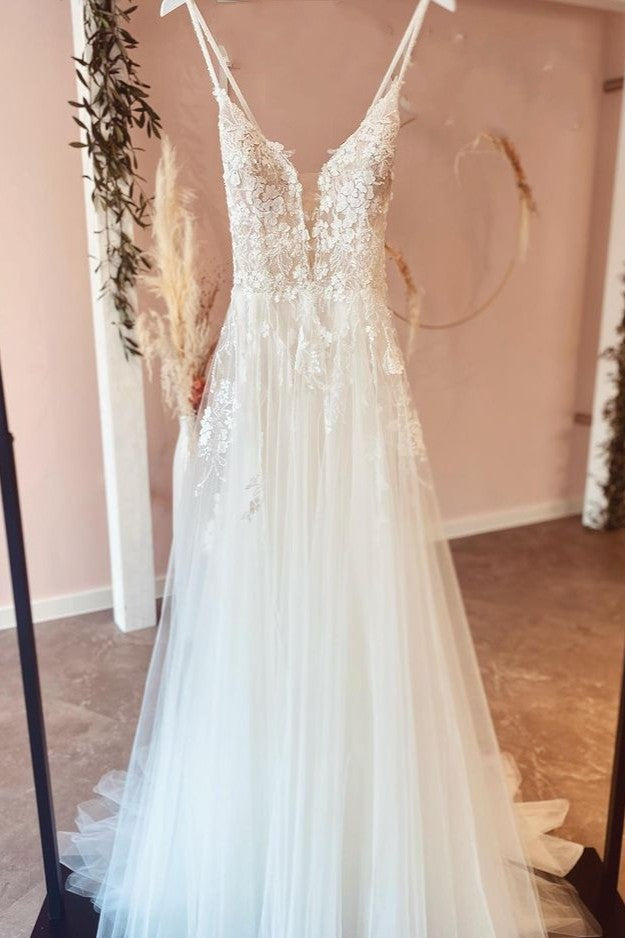 Hermosos vestidos de novia largos de tul con espalda descubierta y corte en A con apliques de encaje