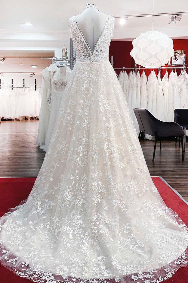 Wunderschönes langes A-Linien-Brautkleid mit Spitzenapplikationen und offenem Rücken aus Tüll