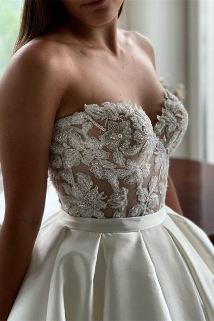 Wunderschönes langes A-Linie Satin Perlen verziert ärmelloses Brautkleid mit Spitze