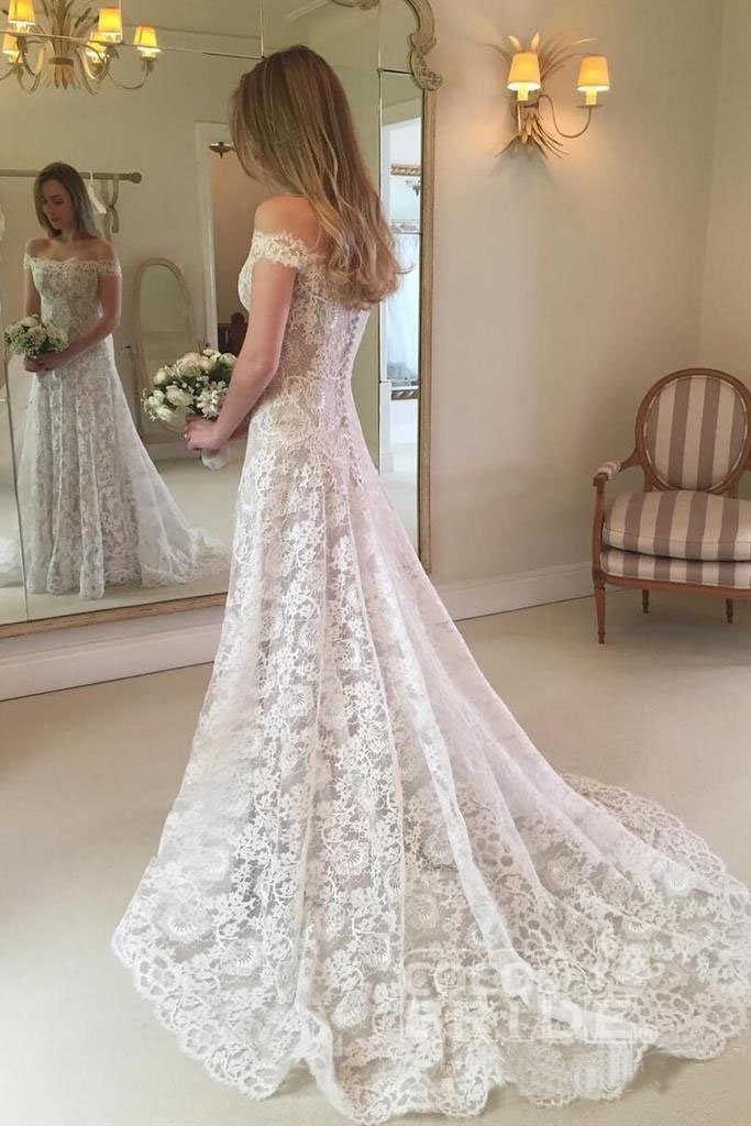 Vestido de novia bohemio largo de sirena con hombros descubiertos y encaje