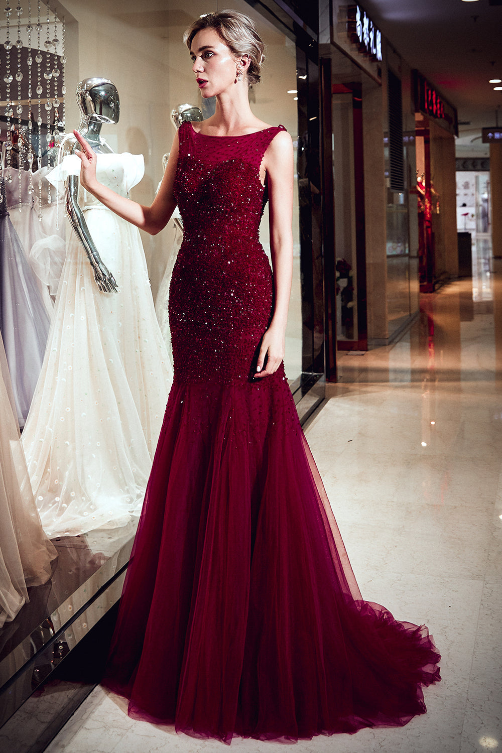 Vestidos de noche largos de sirena en tul con lentejuelas color burdeos