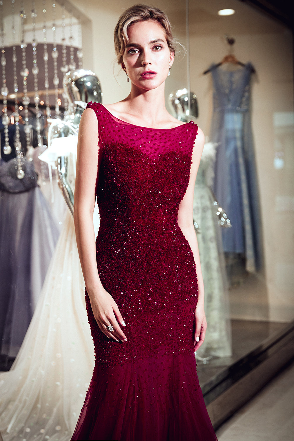 Vestidos de noche largos de sirena en tul con lentejuelas color burdeos
