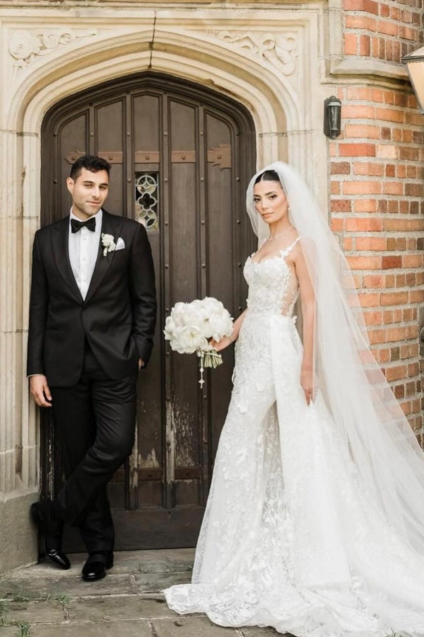 Encantador vestido de novia largo color marfil sin mangas de encaje con cola desmontable