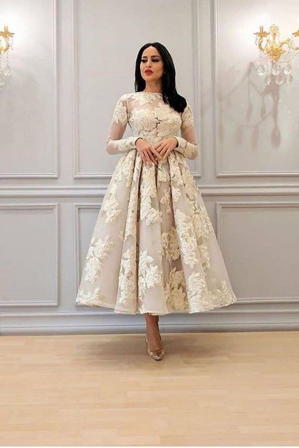Vestido de noche encantador con mangas largas y estampado floral, corte A, largo hasta los tobillos.