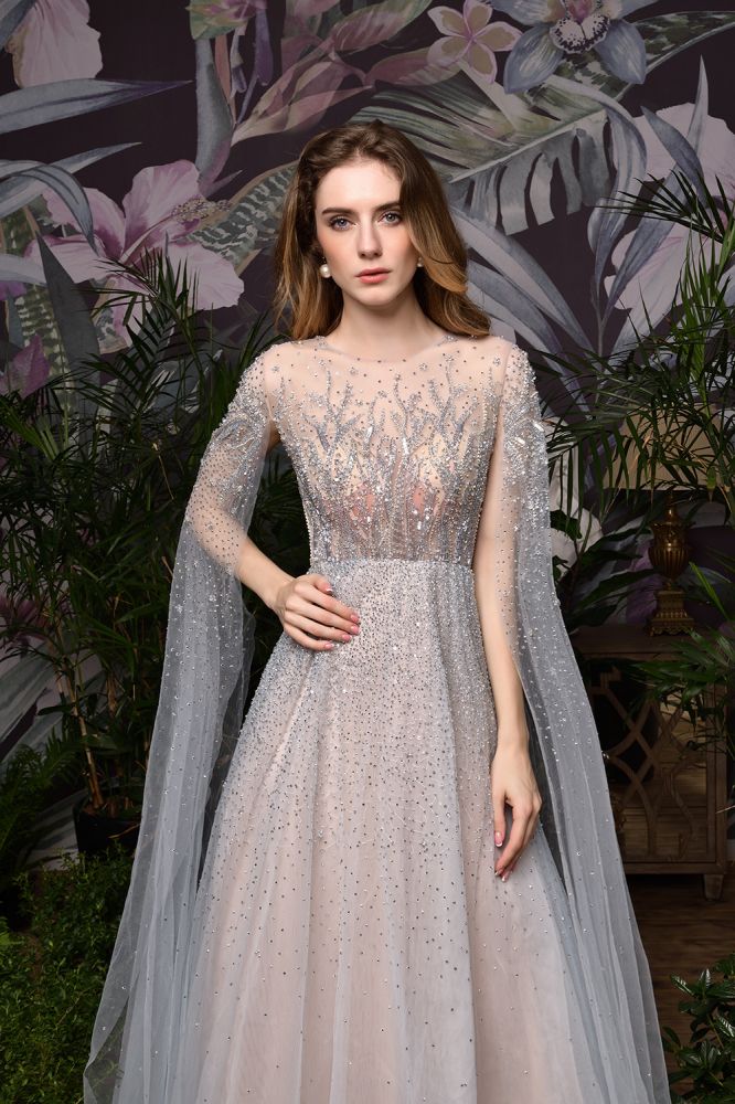 Encantador vestido de fiesta de noche de tul largo hasta el suelo con cuentas brillantes y capa en la espalda