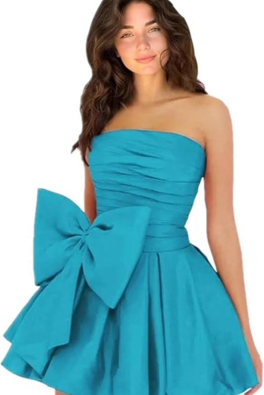 Stilvolles ärmelloses, gerüschtes, kurzes Homecoming-Kleid, schlichtes Mini-Partykleid mit Schleife