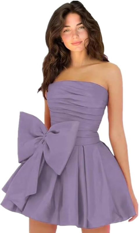 Stilvolles ärmelloses, gerüschtes, kurzes Homecoming-Kleid, schlichtes Mini-Partykleid mit Schleife