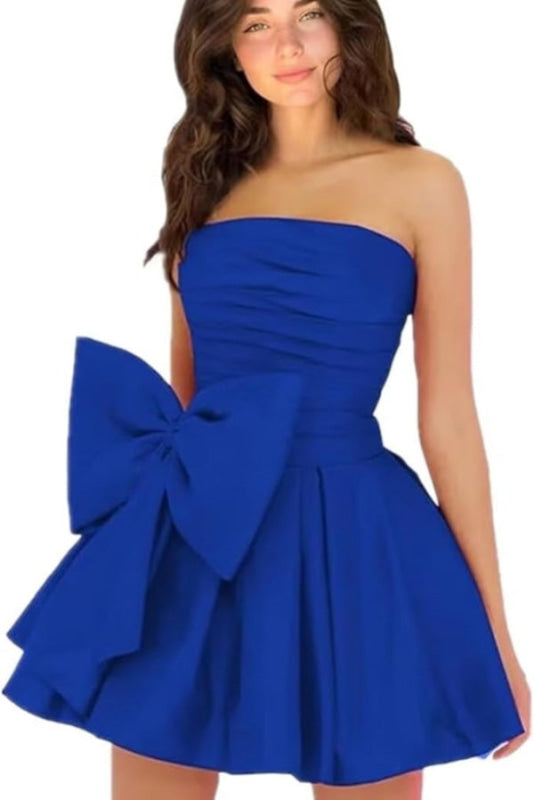 Stilvolles ärmelloses, gerüschtes, kurzes Homecoming-Kleid, schlichtes Mini-Partykleid mit Schleife