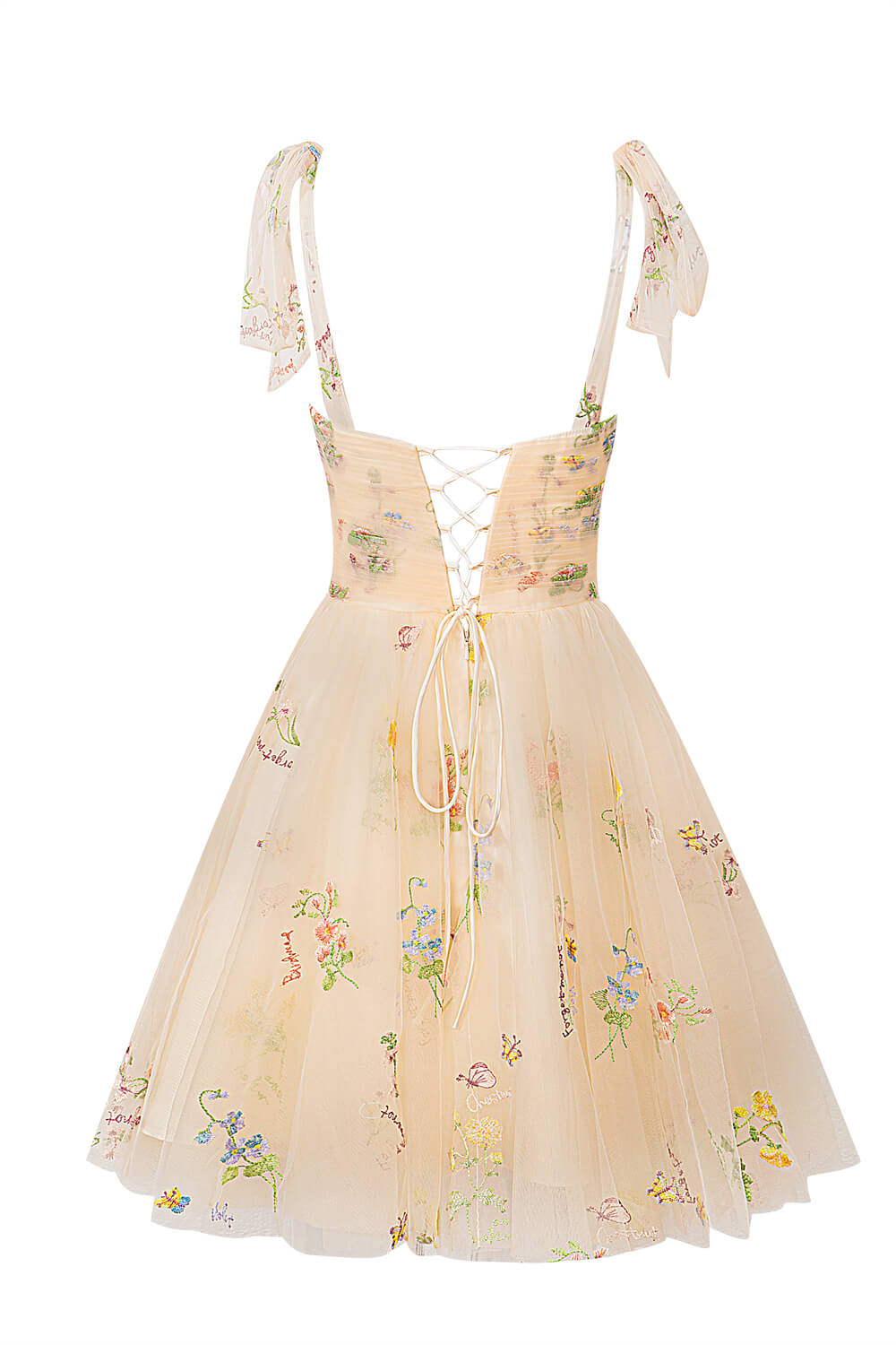 Claire | Vestido corto de tul con escote corazón y estampado floral para la fiesta de bienvenida de Aline