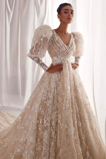Designer A-Linie Tüll Spitze V-Ausschnitt Langarm Brautkleid mit Applikationen Rüschen