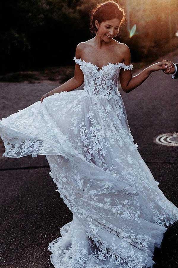 Elegante vestido de novia de tul blanco con hombros descubiertos y apliques WD337