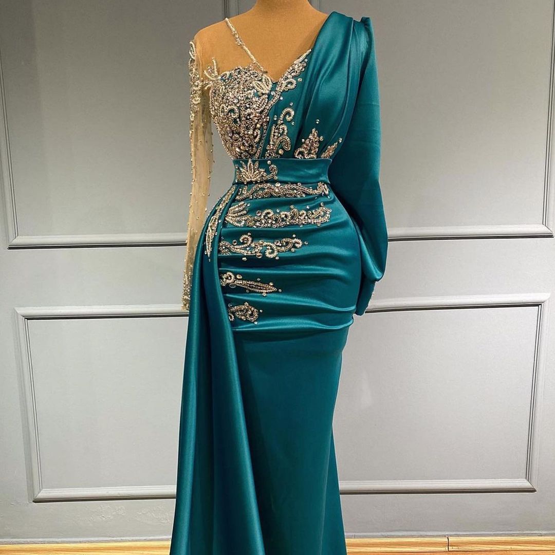 Elegant floor-length evening dress prom dresses with sleeves
