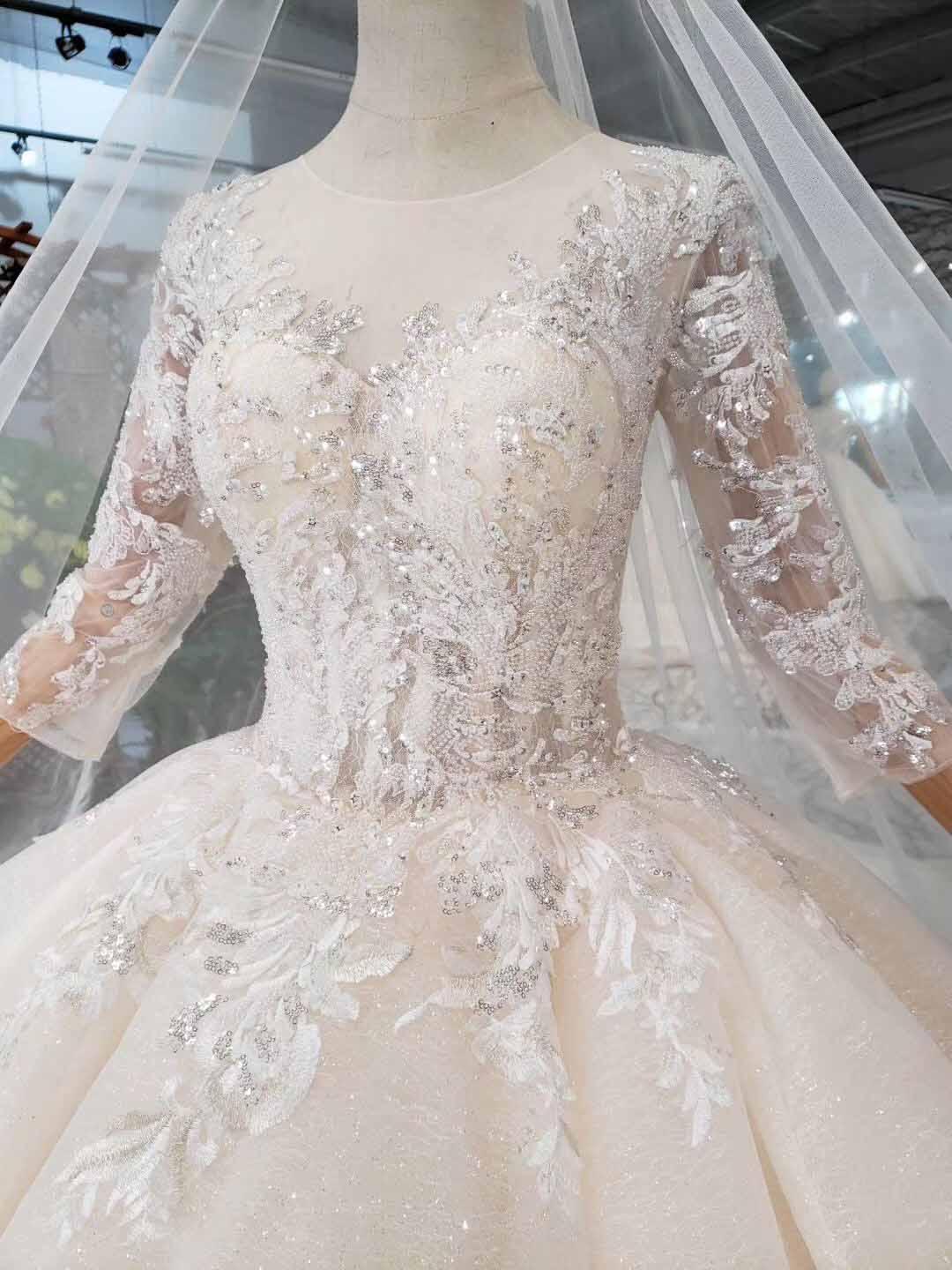 Elegant Half Sleeves Ball Gown Lace Layer Wedding Dress WD380