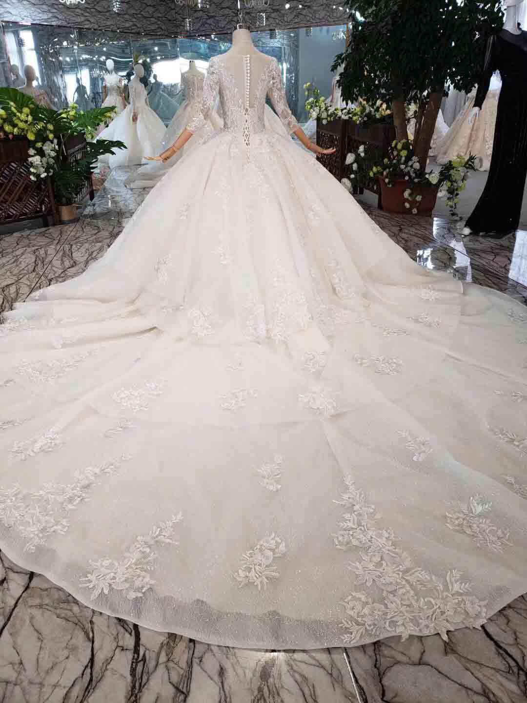 Elegant Half Sleeves Ball Gown Lace Layer Wedding Dress WD380