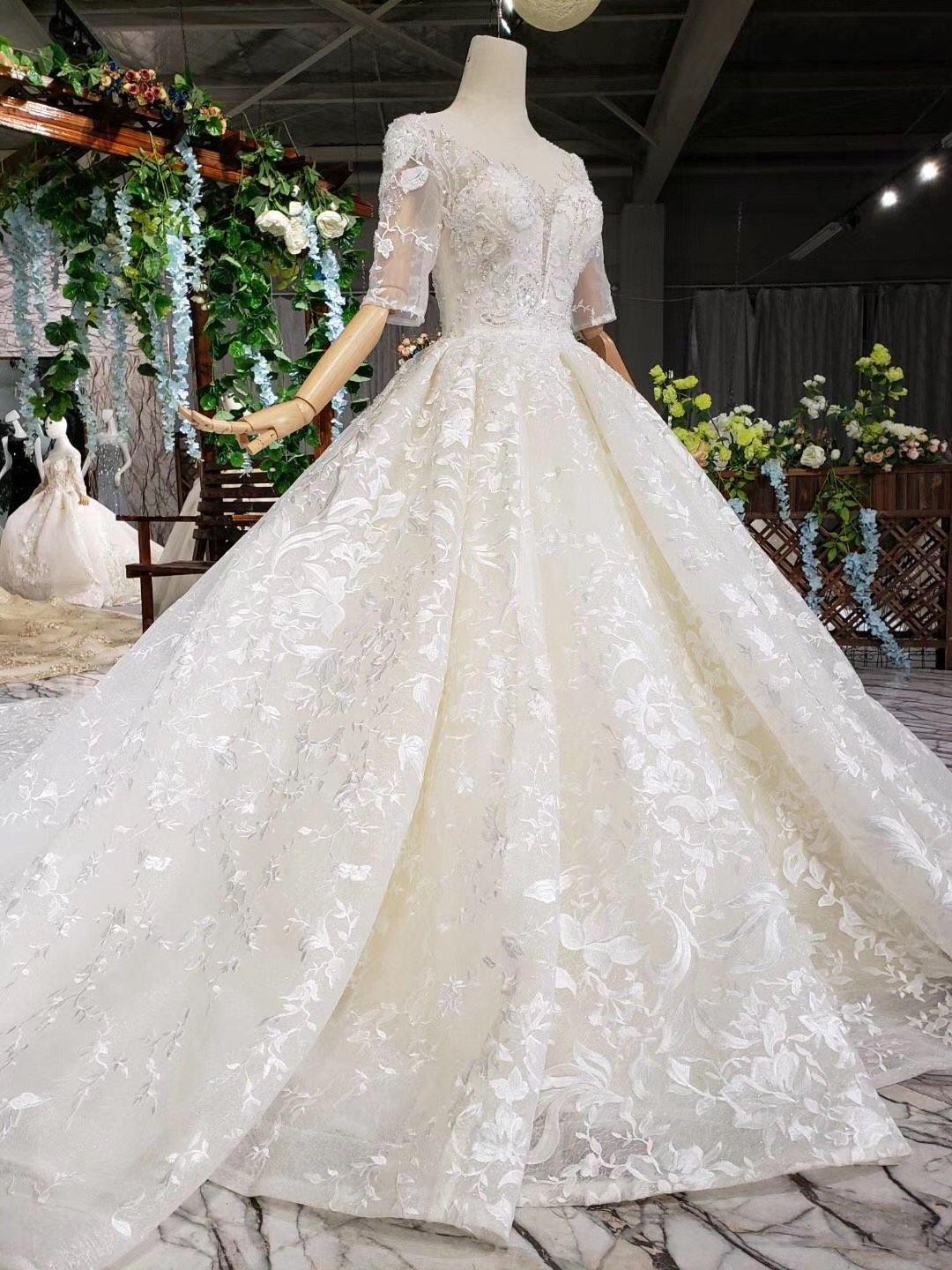 Elegant Half Sleeves Ball Gown Lace Sweetheart Wedding Dress WD379