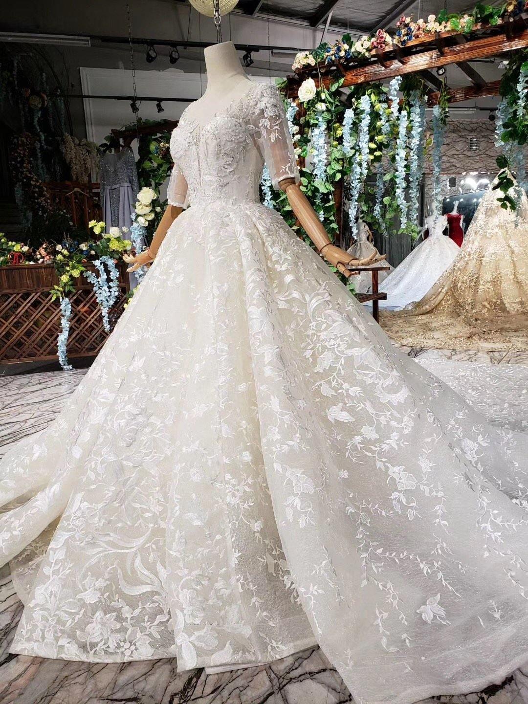 Elegant Half Sleeves Ball Gown Lace Sweetheart Wedding Dress WD379