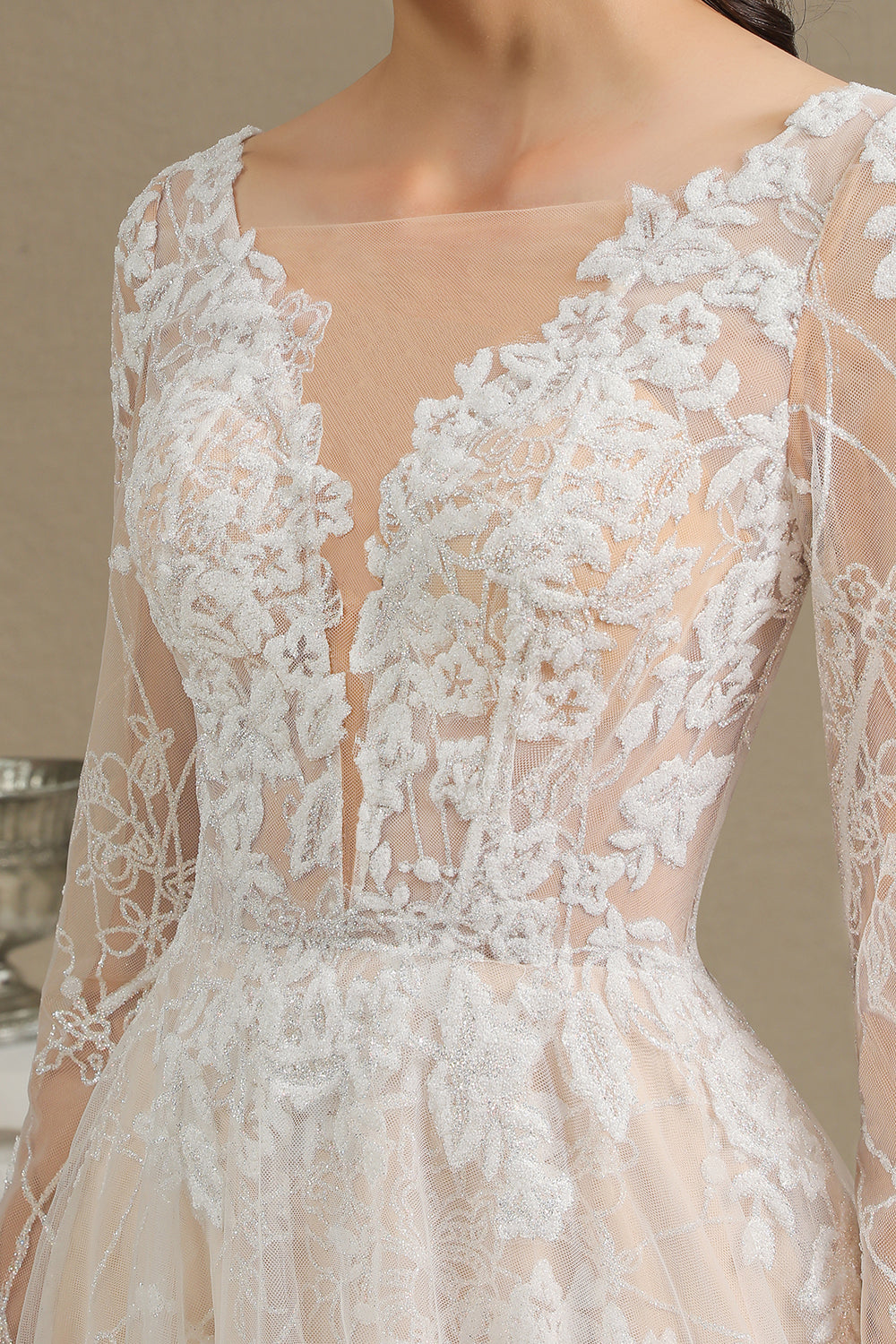 Elegant Lace Deep V-neck Wedding Dress Long Sleeve Floor Length Bridal Gowns