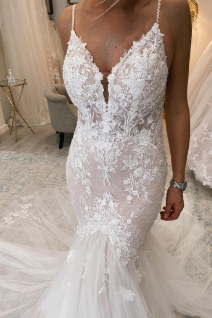 Elegante Lange Meerjungfrau V-Ausschnitt Ärmellose Brautkleider Mit Spitze