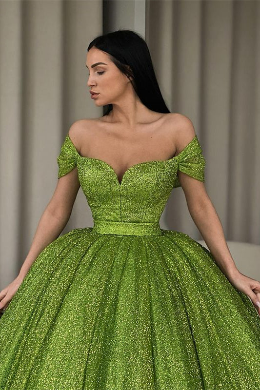 Elegantes schulterfreies grünes A-Linien-Ballkleid mit Pailletten
