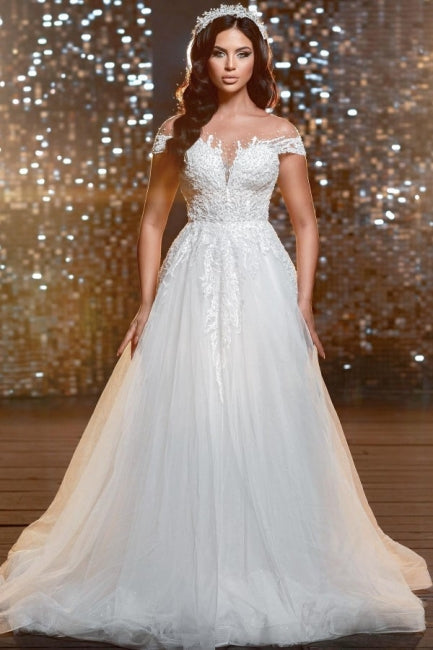 Elegante vestido de novia de encaje con hombros descubiertos, mangas casquillo y joya