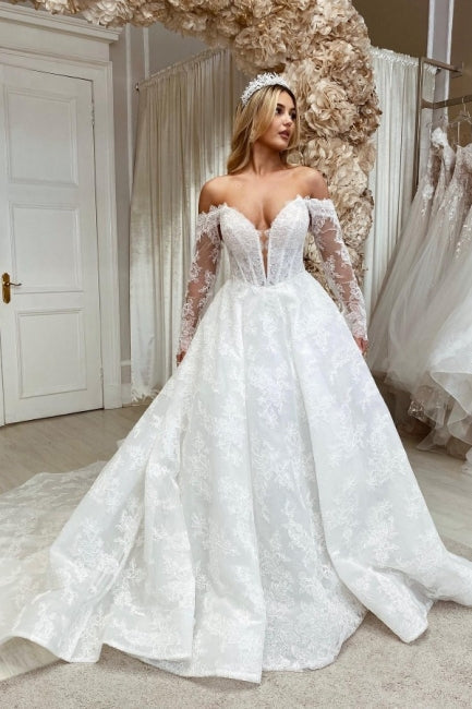 Elegante vestido de novia de encaje con mangas largas y escote en forma de A