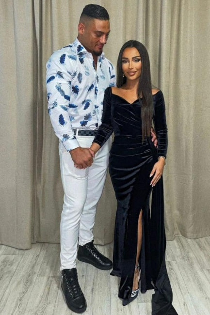 Elegante vestido de noche largo de terciopelo negro con abertura en forma de A y mangas