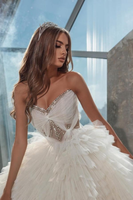 Extravagant A-line Princess Sleeveless Wedding Dresses With Crystal