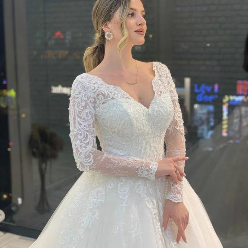 Romantic V-Neck Wedding Dress 2022 Lace Appliques Tulle Vestidos De Noiva Full sleeve Backless Bridal Gown Custom Robe De Mariee-payinti