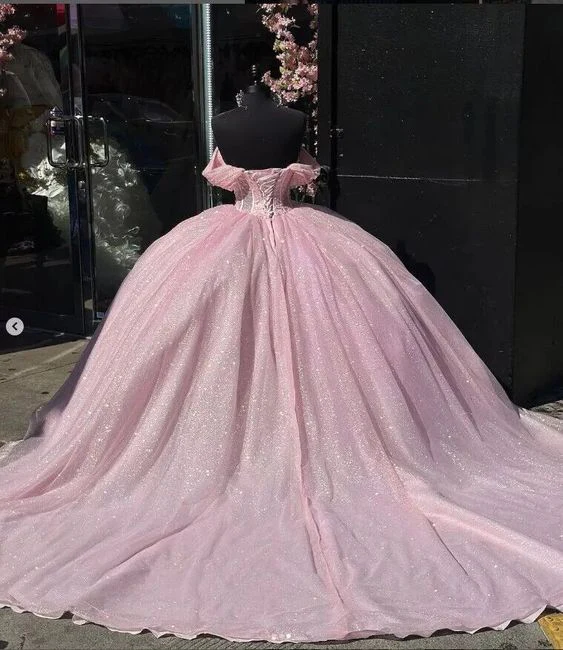 Vestido de quinceañera con hombros descubiertos, tul rosa y cuentas, con purpurina, Y7462