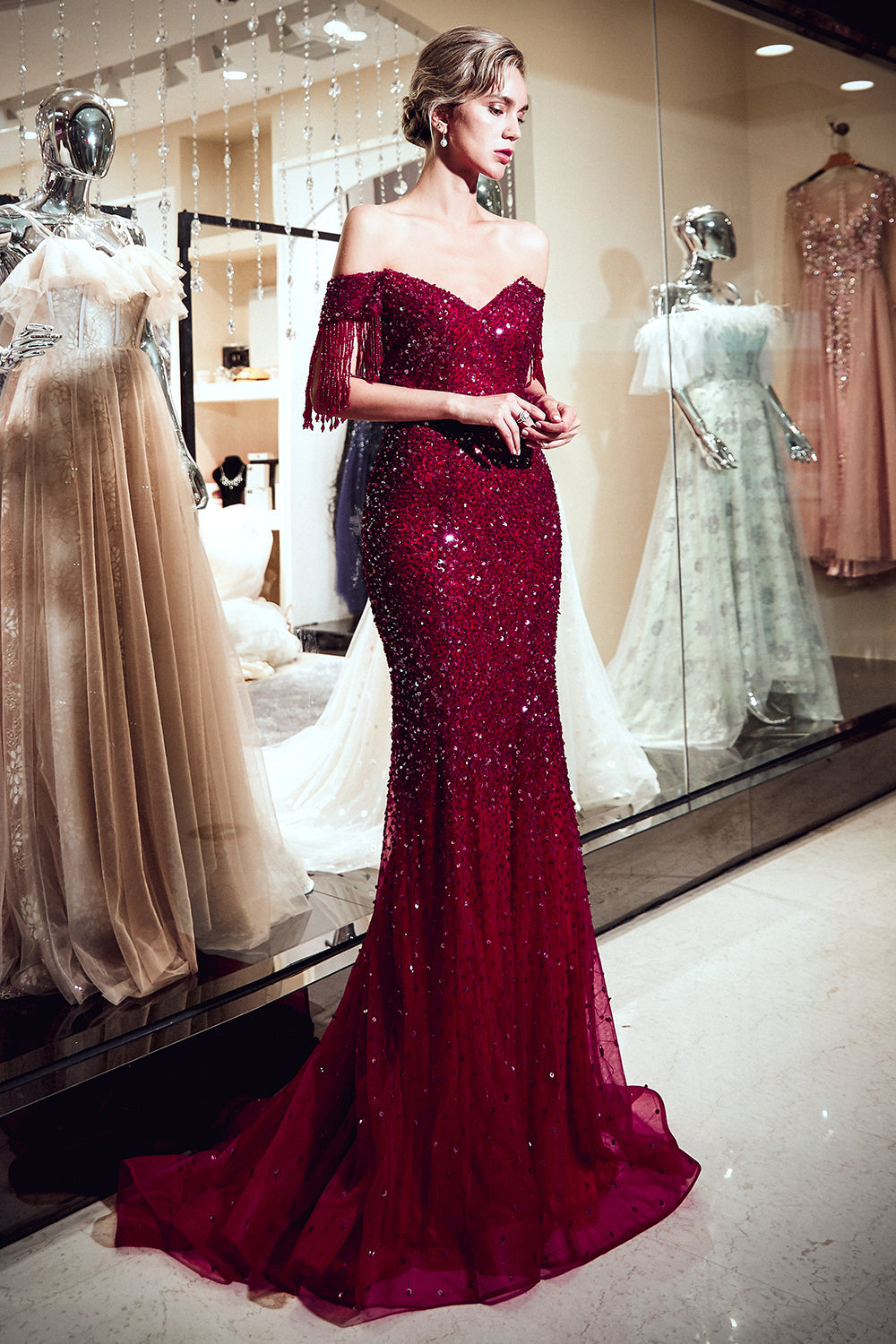 Fabelhaftes langes schulterfreies Tüll-Ballkleid mit Pailletten im Meerjungfrauenstil