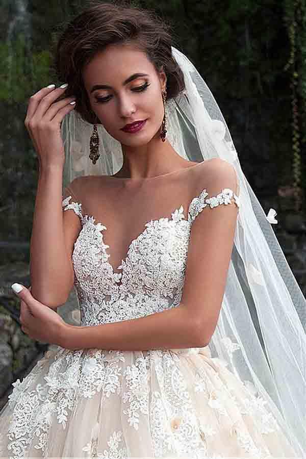 Fantastic Tulle Bateau Neckline Ball Gown Wedding Dresses With Lace WD185