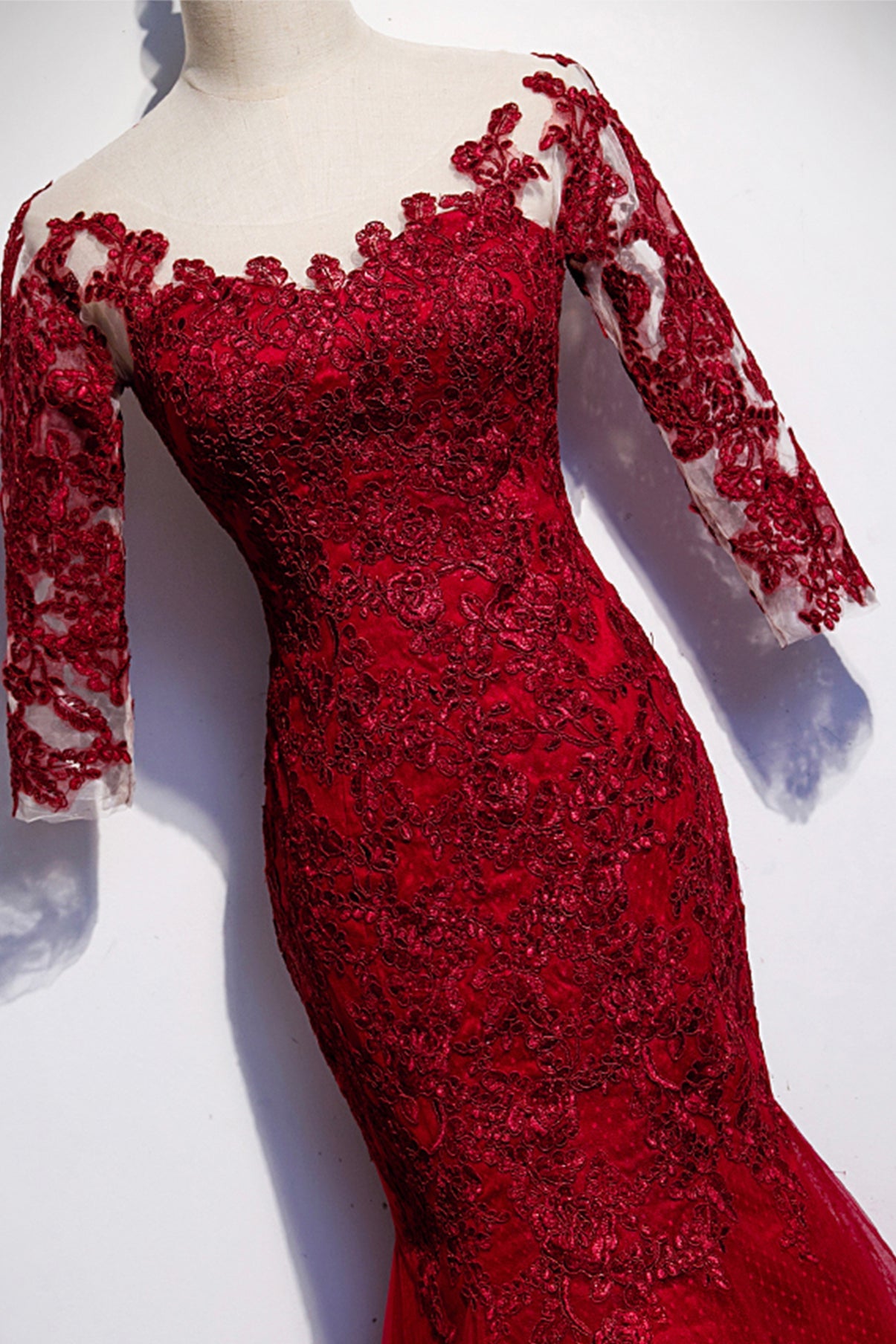 Burgunderrotes langes Ballkleid aus Spitze im Meerjungfrauen-Stil, Abendkleid S110