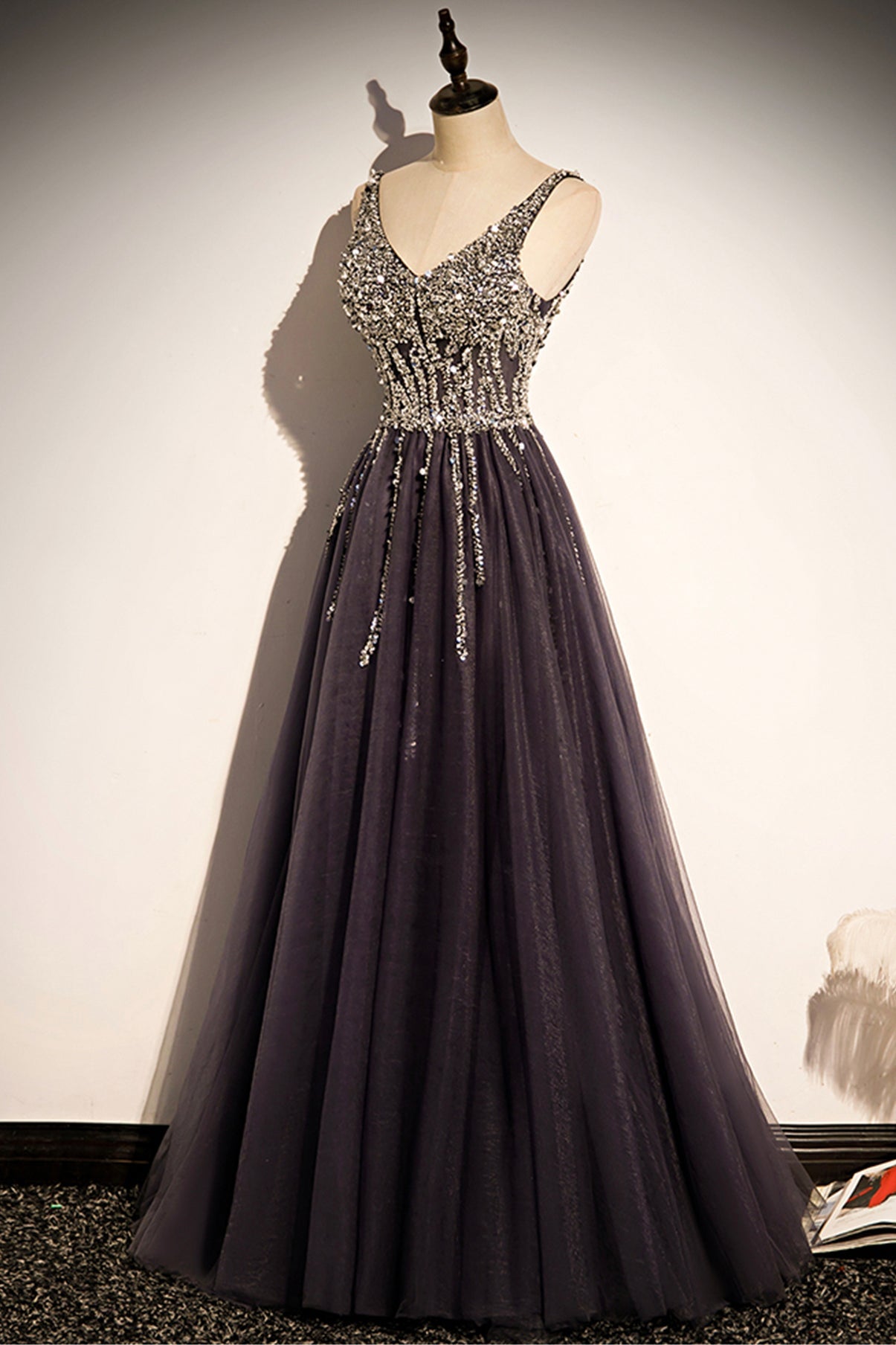 Stilvolles langes Ballkleid aus Tüll mit V-Ausschnitt, A-Linie, Abendkleid S76