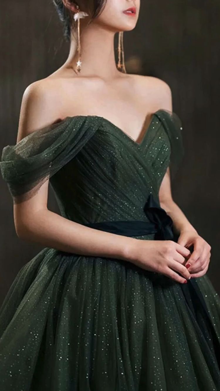 Einfaches langes Ballkleid aus grünem Tüll, Abendkleid aus grünem Tüll Y1554