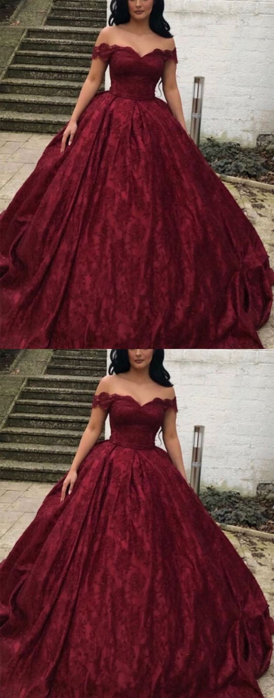 Vestido de novia con hombros descubiertos y encaje burdeos Y1564
